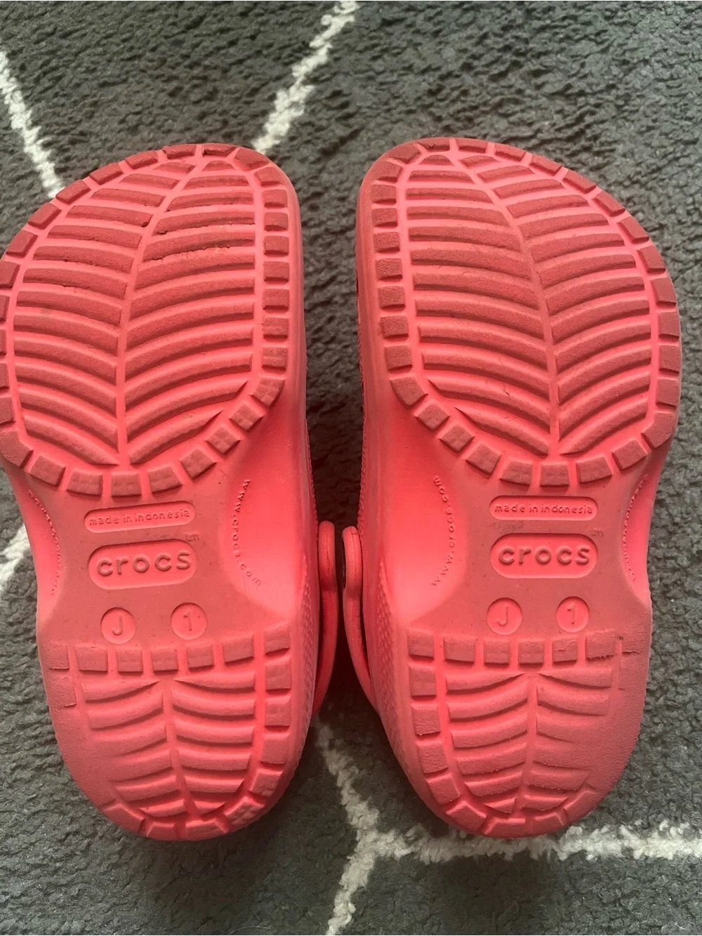 CROCS Kids Unisex Coral-Red Classic Clog